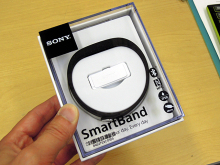 ライフログを記録するリストバンド型デバイスSony Mobile「SmartBand SWR10」が登場！