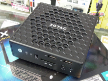 “0円Windows”搭載の小型ファンレスPCにCeleronモデル ZOTAC「ZBOX CI320 nano Win8.1 with Bing」が登場！